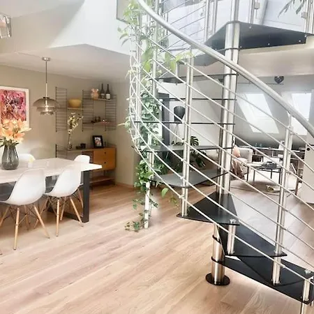 Penthouse With Unique Rooftop Terrace Leilighet Oslo